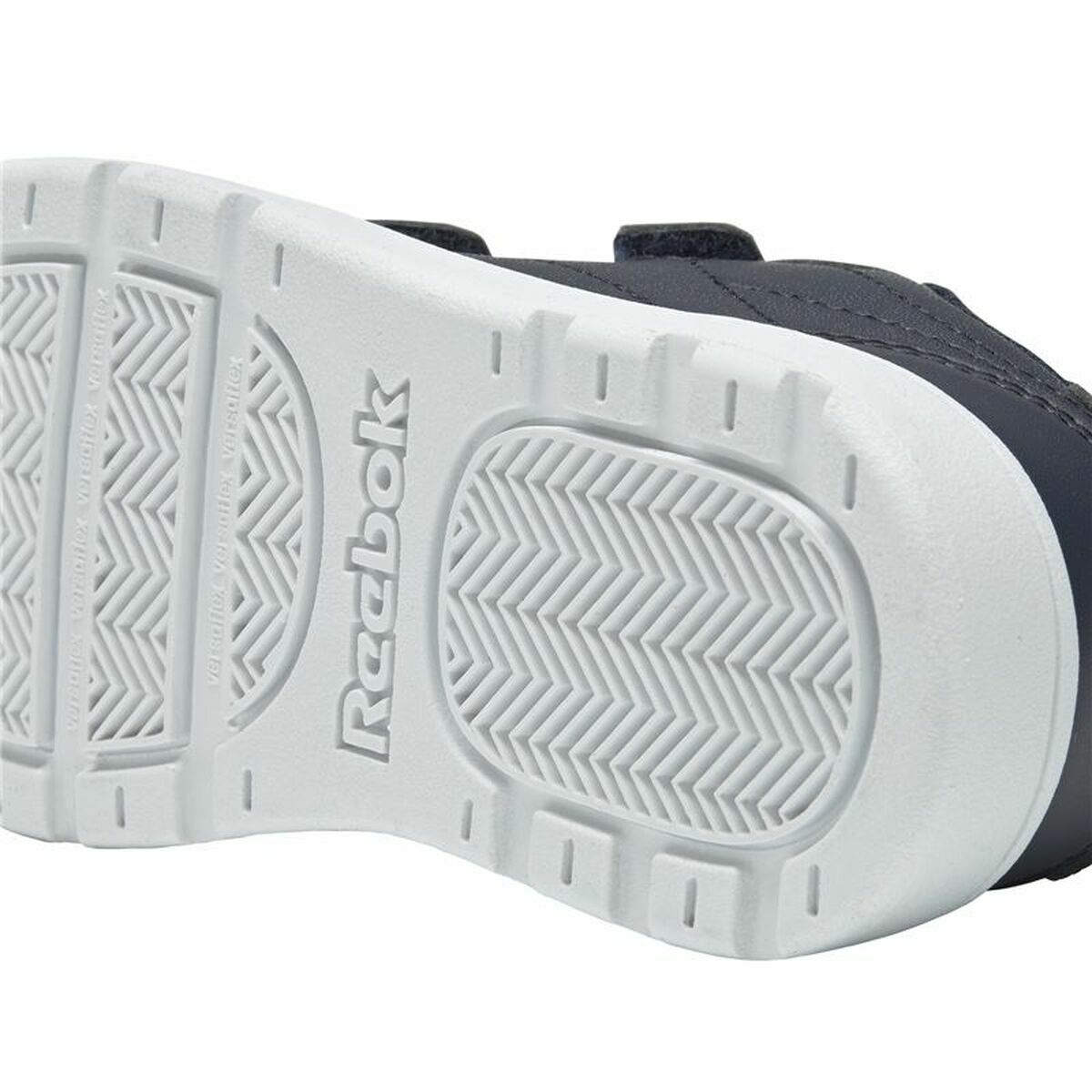 V7H40E8572736097A8AD17BC7D0D0FC2E82R5572439P5