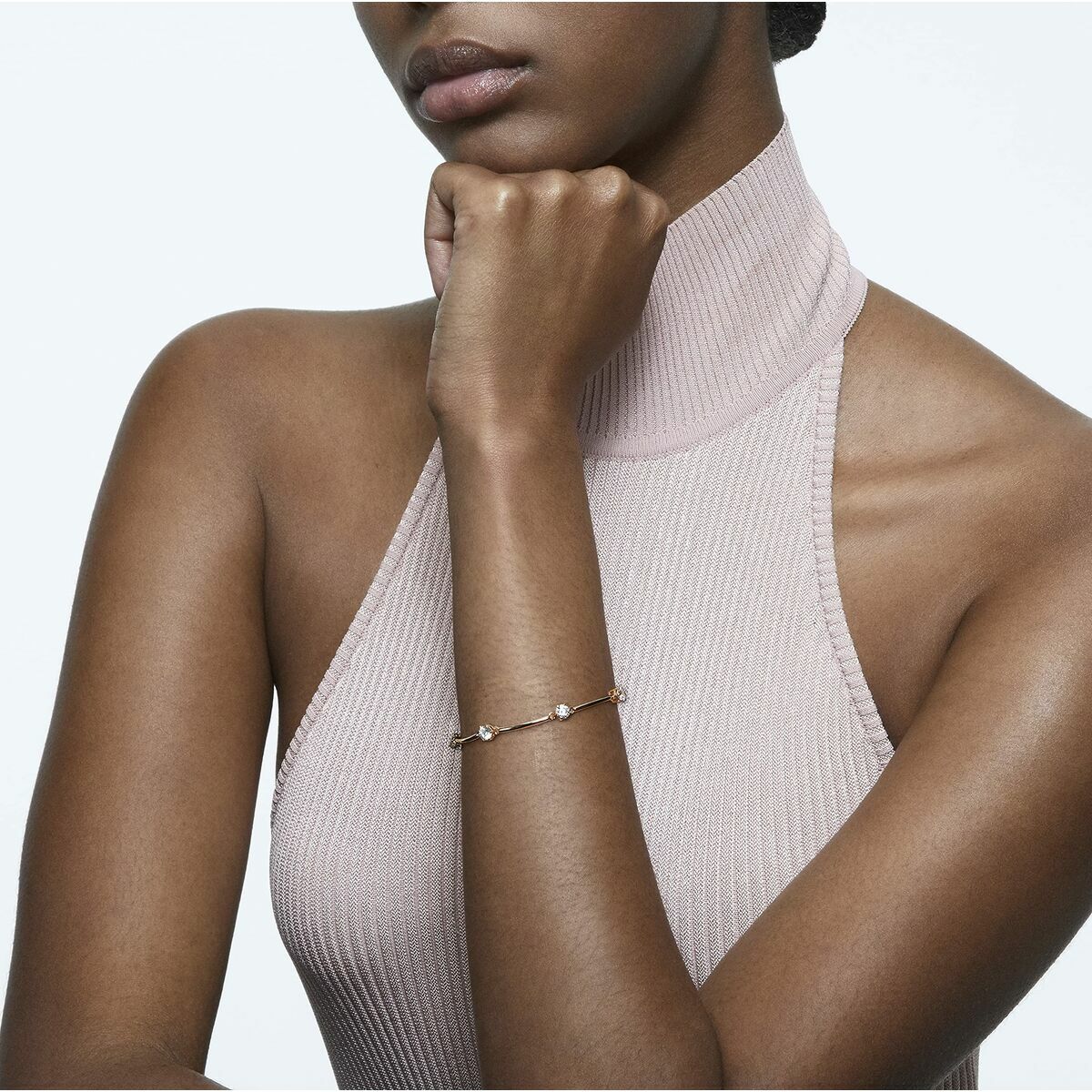 V3HA14215DE94BB836B58C5AFDDBBFE921BR5583049P5