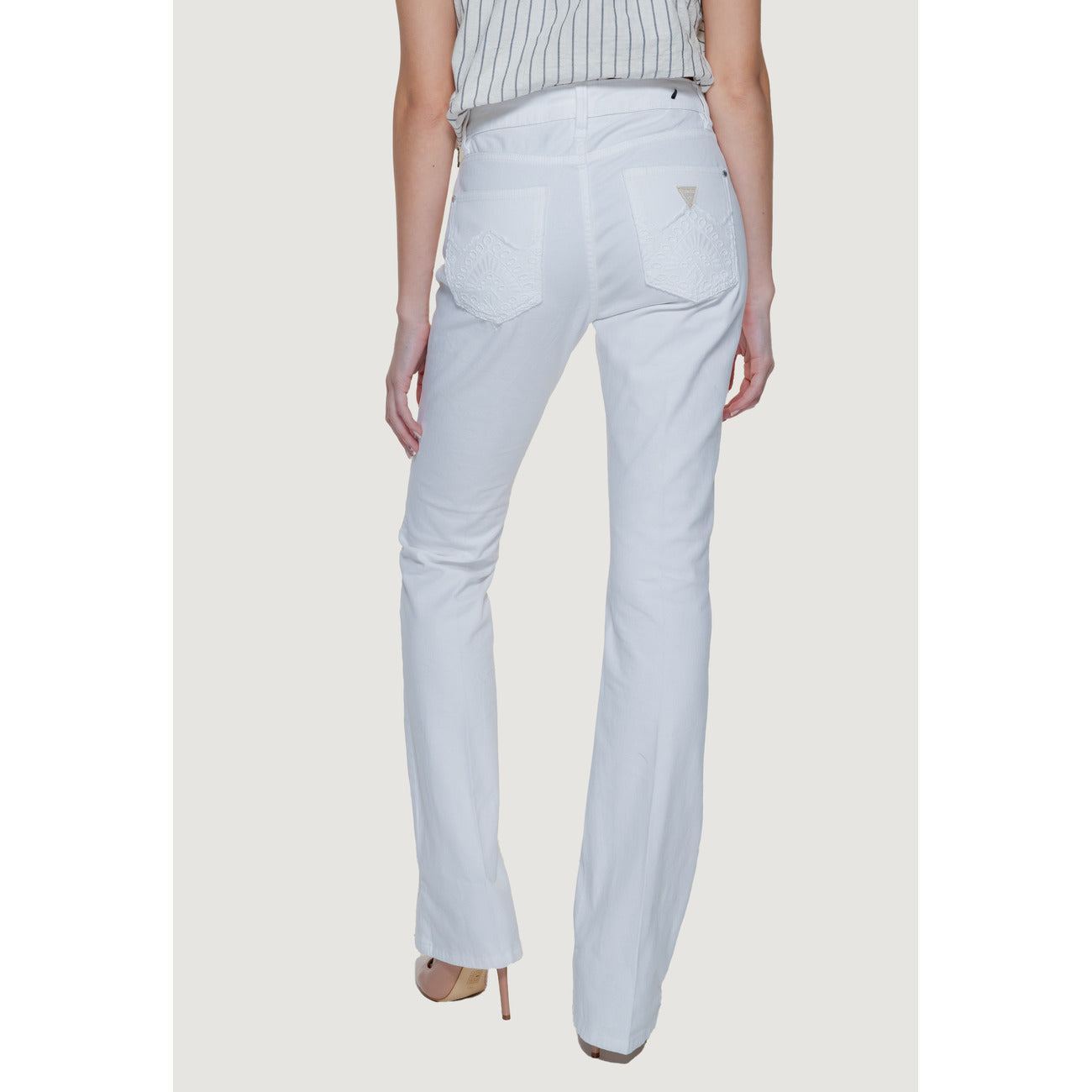Guess Femme Pantalons Guess